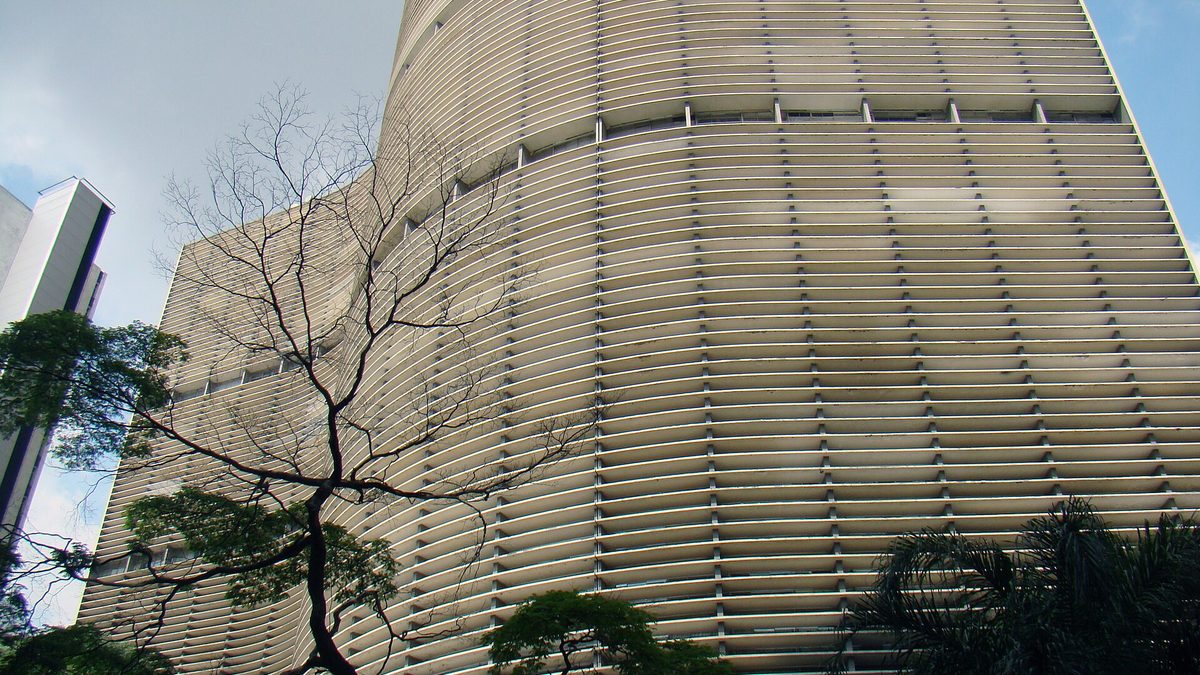 Fachada curva do Edifício Copan, no Centro de São Paulo