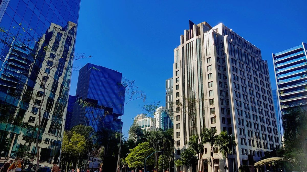Prédios de escritórios na avenida Brigadeiro Faria Lima, em São Paulo